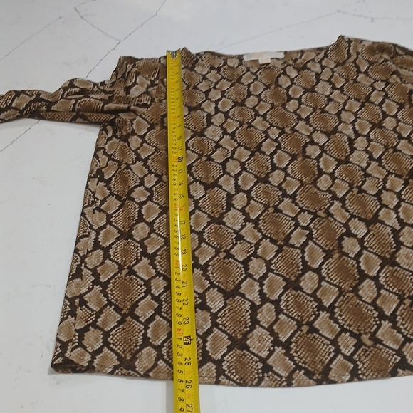 Michael Kors Size M Snake Snakeskin Print Open Cage Sleeve Shirt Gentle Used - Picture 6 of 7